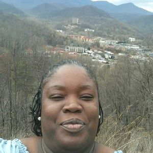 Meet your Posher, Tamara